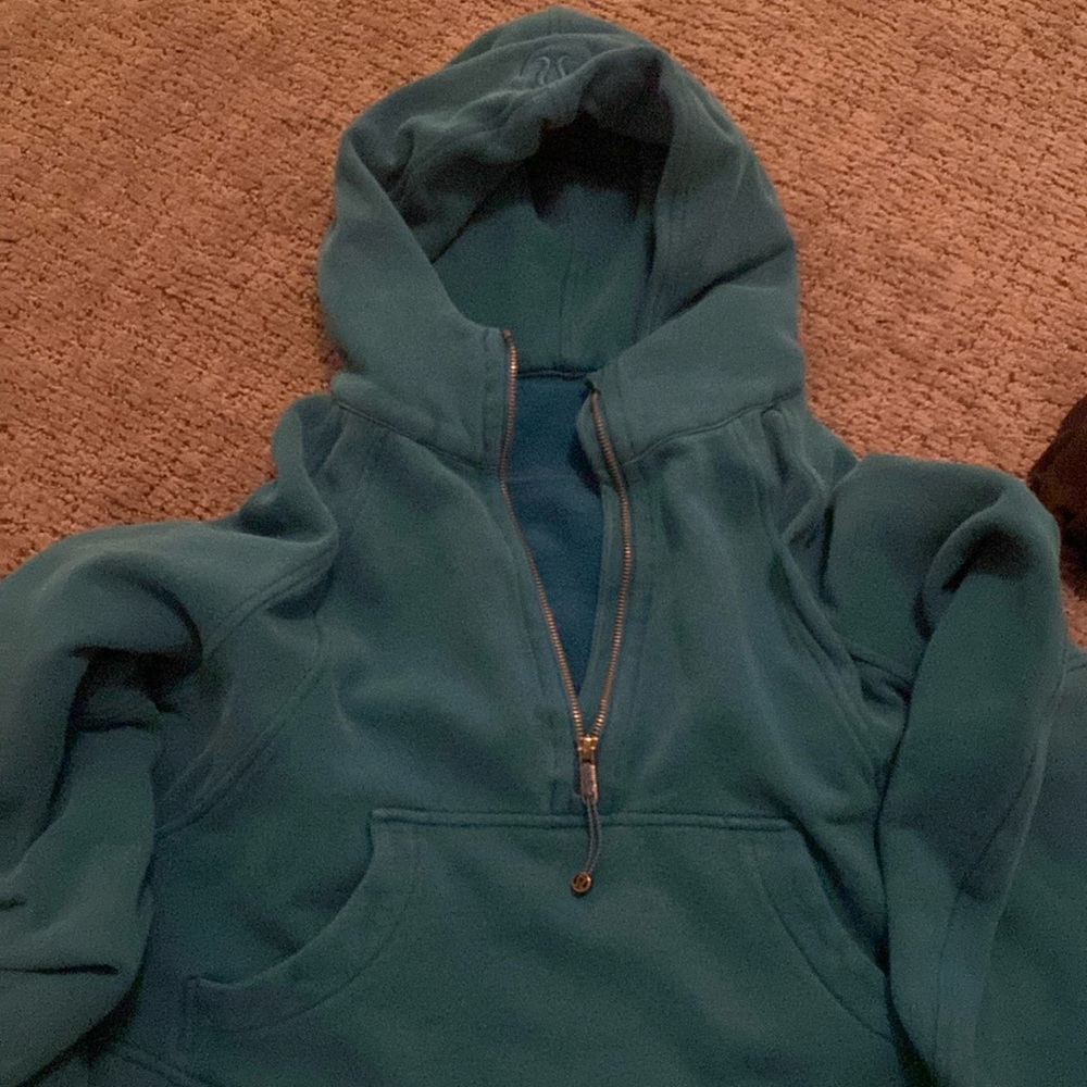 Lululemon Scuba